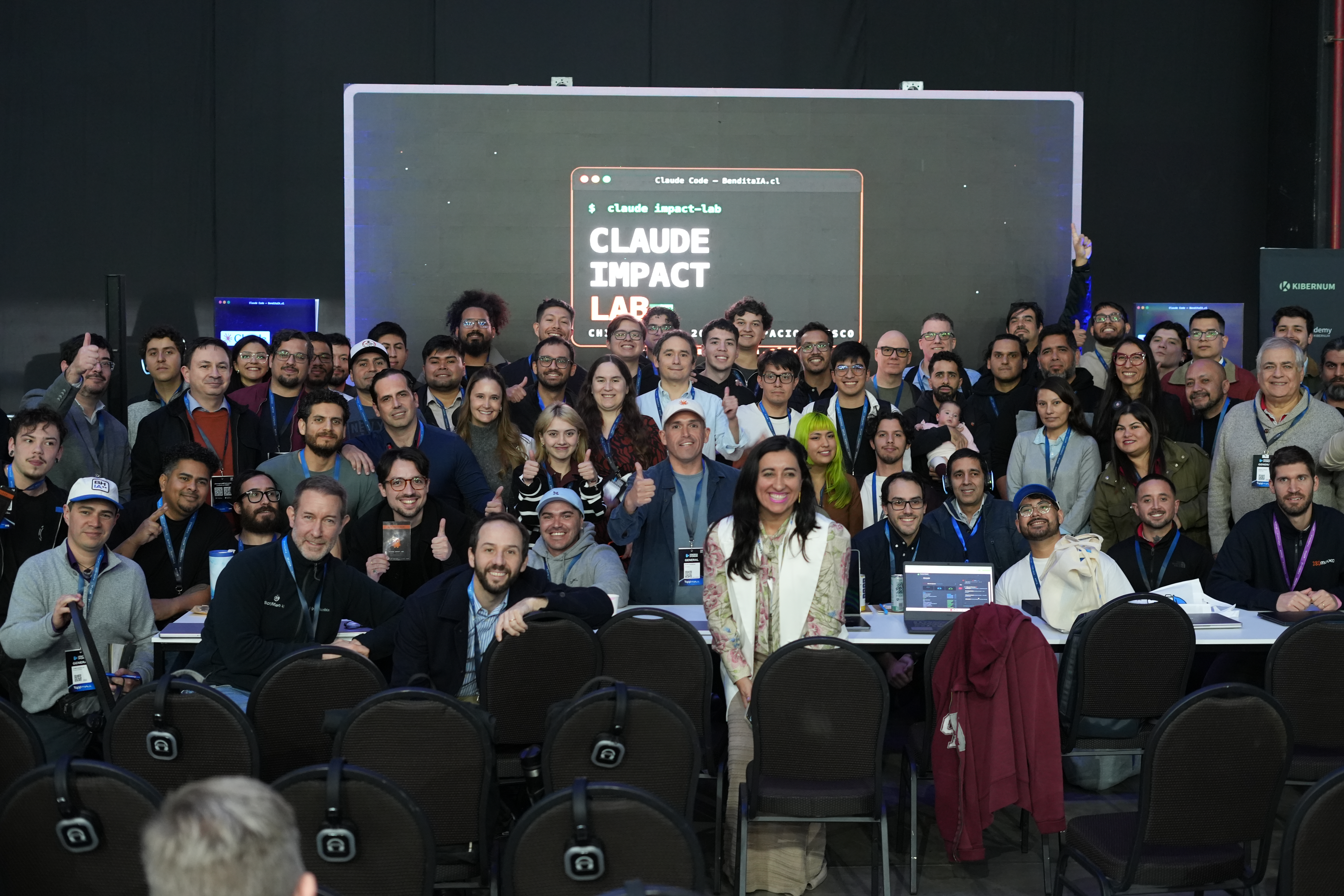 Foto oficial de Claude Impact Lab · Chile Fintech Forum